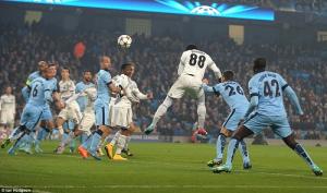Man City đứng trước nguy cơ bị loại tại Champions League: Chứng bệnh con nhà giàu